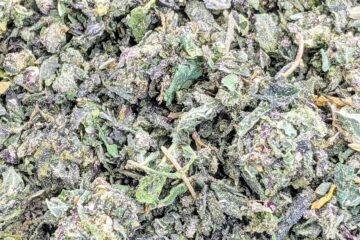 4oz PURPLE SKUNK Exotic Shake + 10g Moonrocks $200